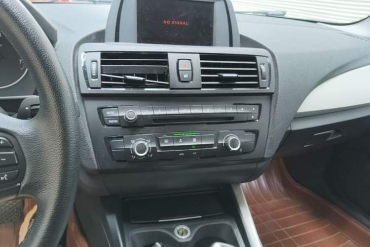 Used BMW 1 Series 2012 116i Leading Model Audio And AC Panel