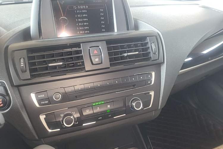 Used BMW 1 Series 2012 116i Urban Edition Audio And AC Panel