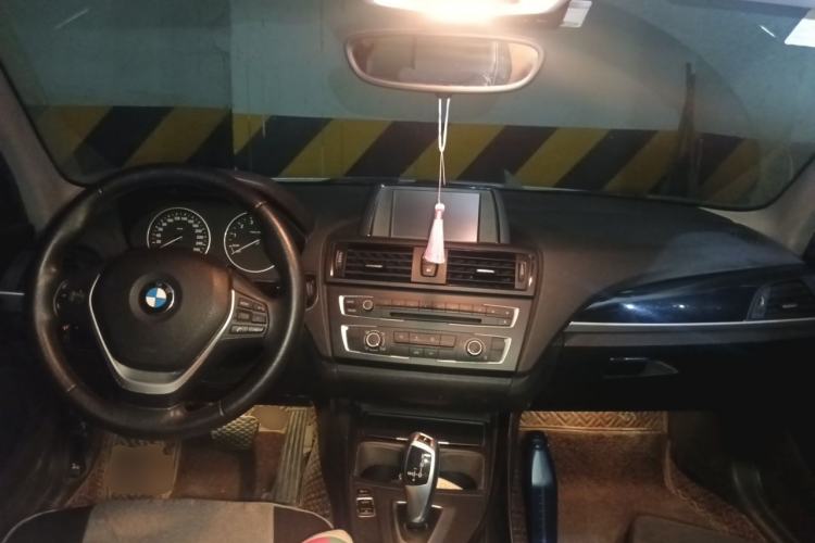 Used BMW 1 Series 2012 116i Urban Edition Center Console