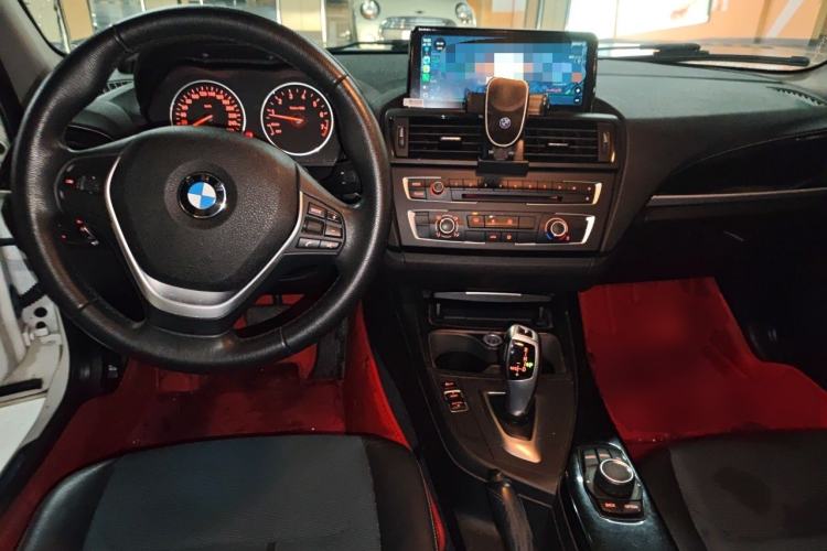 Used BMW 1 Series 2012 116i Urban Edition Center Console