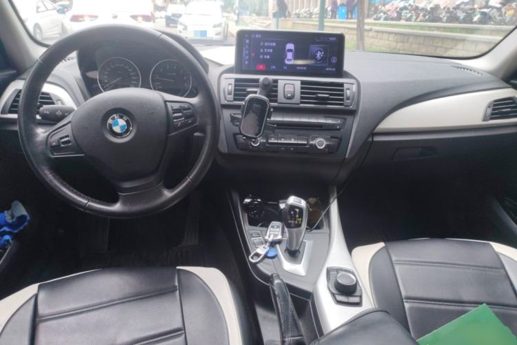 Used BMW 1 Series 2012 116i Leading Model Center Console