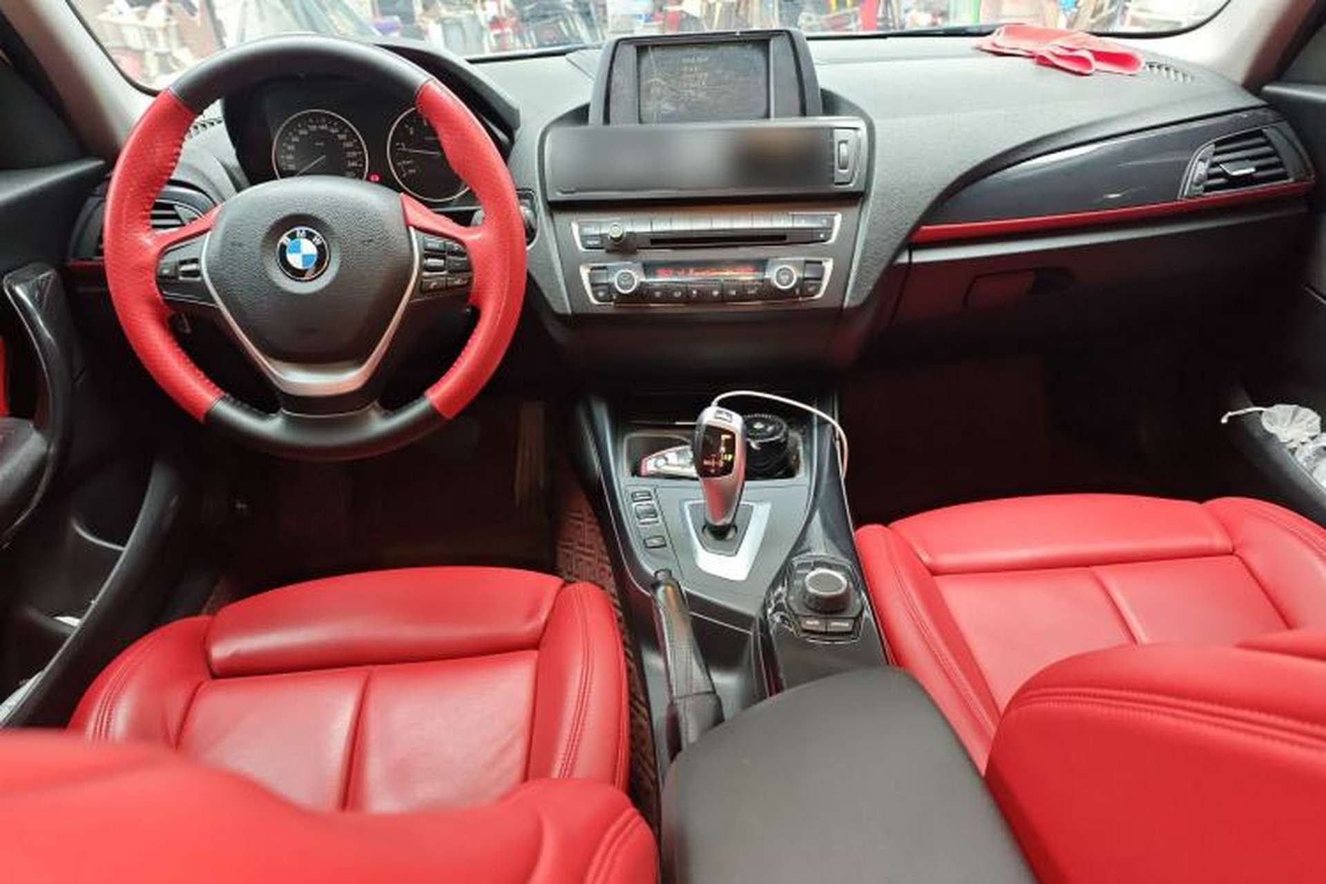 Used BMW 1 Series 2012 118i Sport Edition Center Console