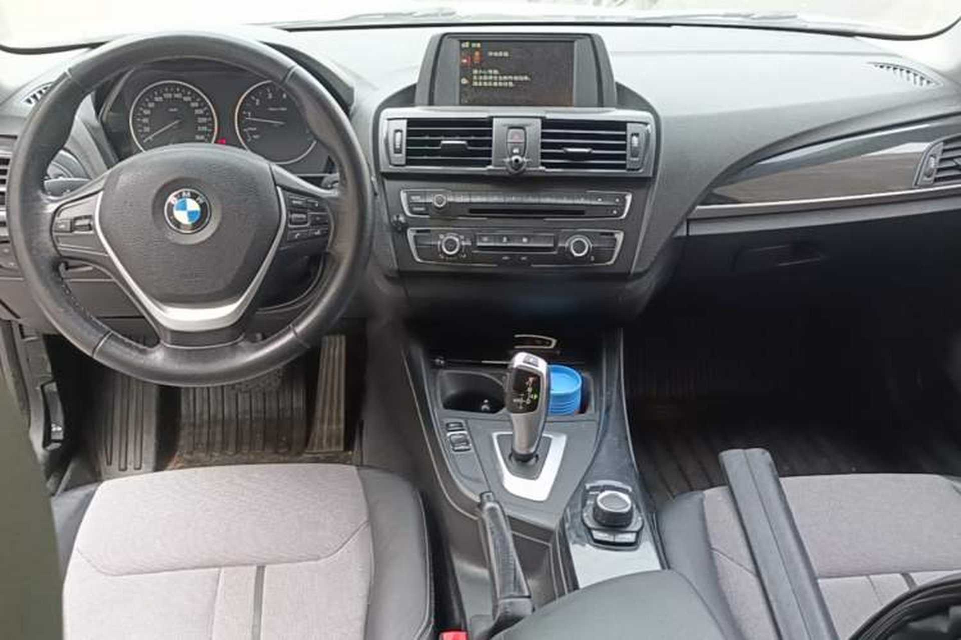Used BMW 1 Series 2012 116i Leading Model Center Console