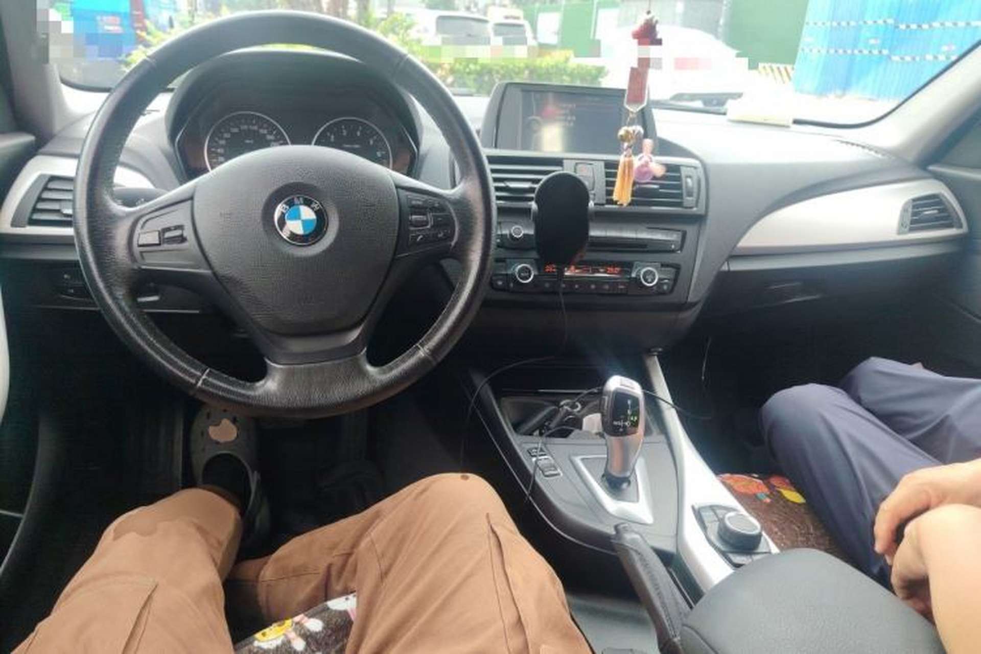 Used BMW 1 Series 2012 118i Sport Edition Center Console