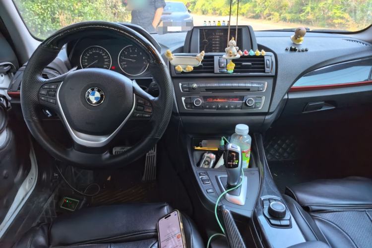 Used BMW 1 Series 2012 118i Sport Edition Center Console
