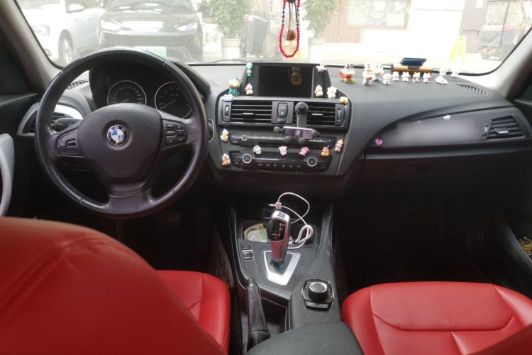 Used BMW 1 Series 2012 118i Leading Model Center Console