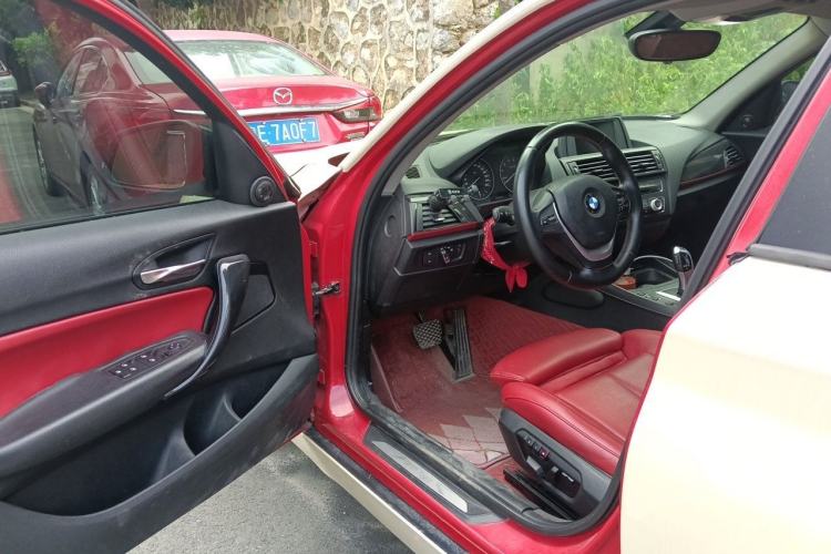 Used BMW 1 Series 2012 118i Sport Edition Driver Seat