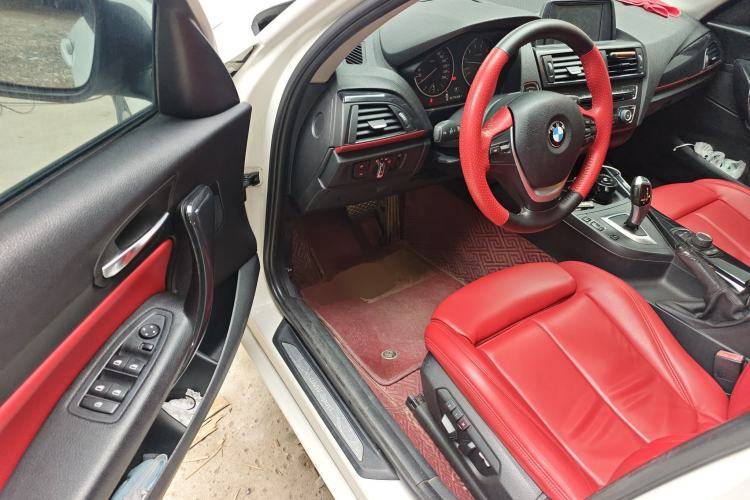 Used BMW 1 Series 2012 118i Sport Edition Driver Seat