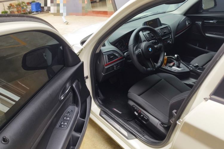 Used BMW 1 Series 2012 118i Sport Edition Driver Seat