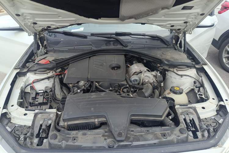 Used BMW 1 Series 2012 116i Urban Edition Engine Bay