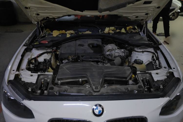 Used BMW 1 Series 2012 116i Leading Model Engine Bay
