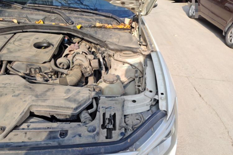 Used BMW 1 Series 2012 118i Leading Model Engine Bay Left