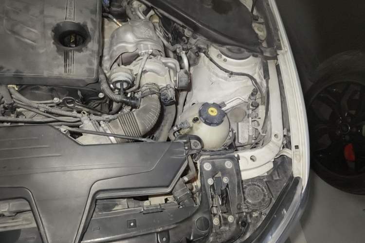 Used BMW 1 Series 2012 116i Leading Model Engine Bay Left