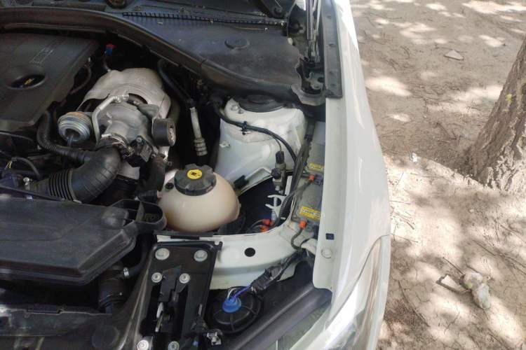 Used BMW 1 Series 2012 116i Leading Model Engine Bay Left