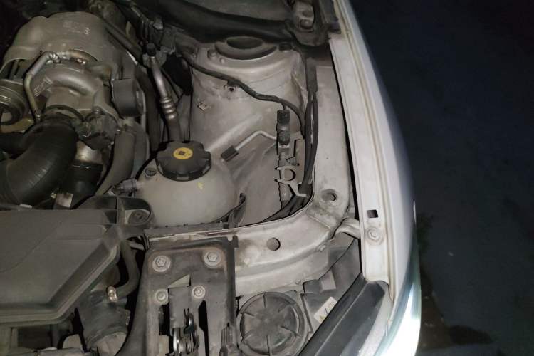 Used BMW 1 Series 2012 118i Leading Model Engine Bay Left