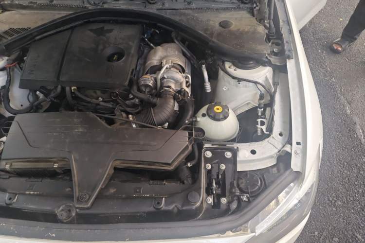 Used BMW 1 Series 2012 116i Leading Model Engine Bay Left