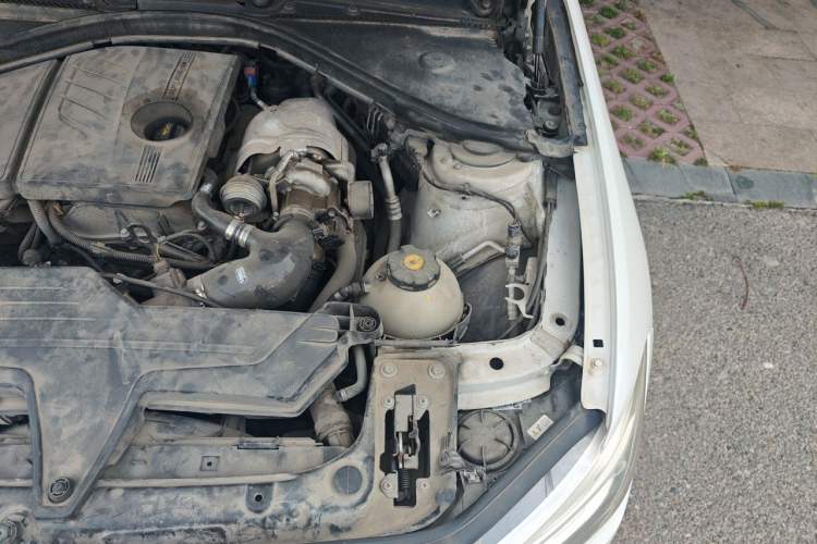 Used BMW 1 Series 2012 116i Leading Model Engine Bay Left