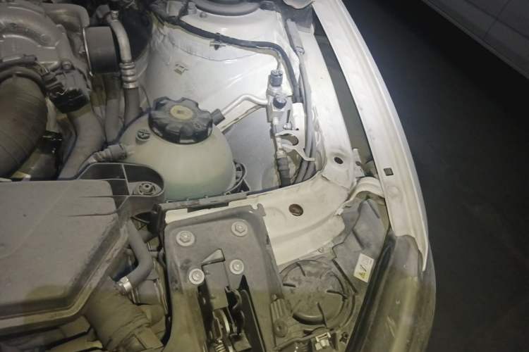 Used BMW 1 Series 2012 116i Urban Edition Engine Bay Left
