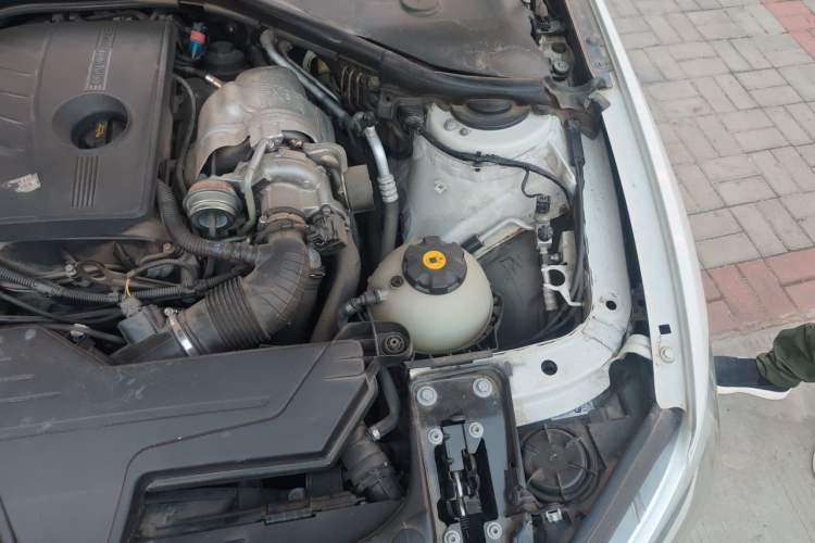 Used BMW 1 Series  Engine Bay Left