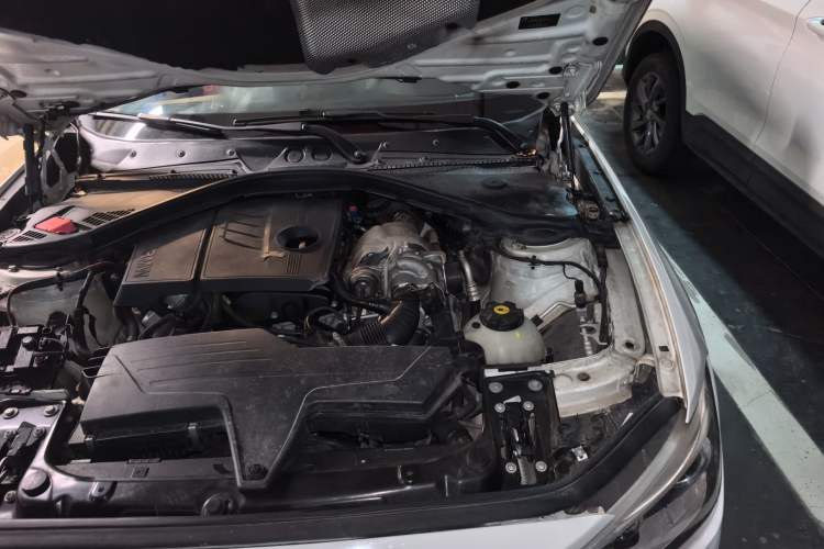 Used BMW 1 Series 2012 116i Urban Edition Engine Bay Left