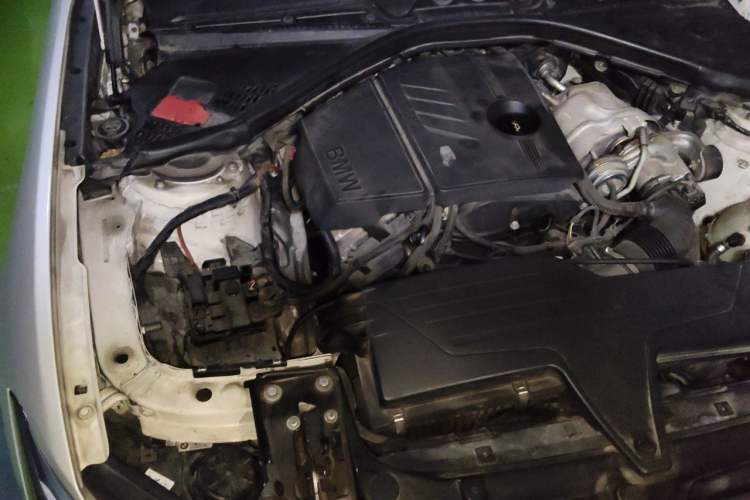 Used BMW 1 Series 2012 118i Leading Model Engine Bay Right