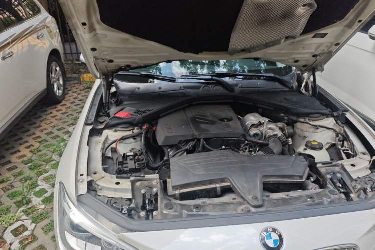 Used BMW 1 Series 2012 116i Urban Edition Engine Bay Right