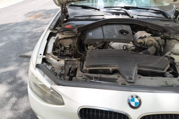 Used BMW 1 Series 2012 116i Leading Model Engine Bay Right