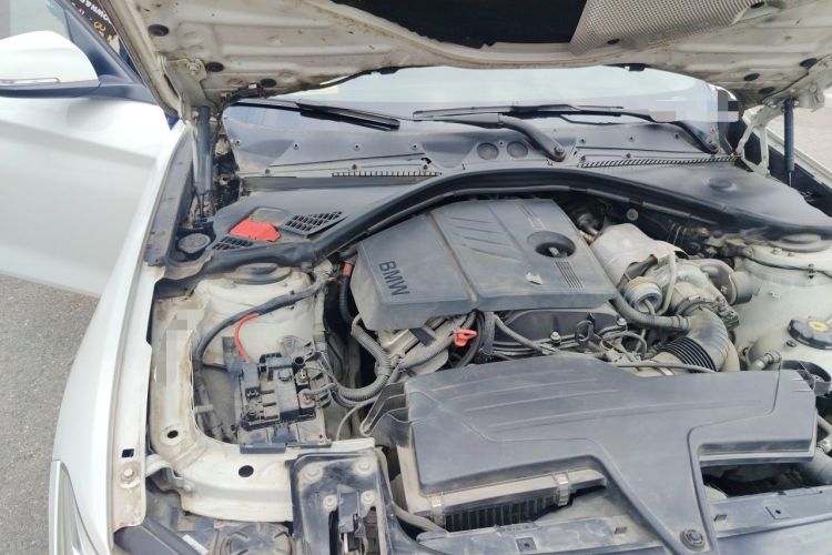 Used BMW 1 Series 2012 118i Sport Edition Engine Bay Right