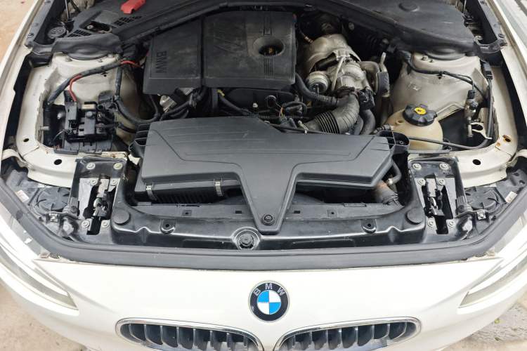 Used BMW 1 Series 2012 118i Sport Edition Engine Bay