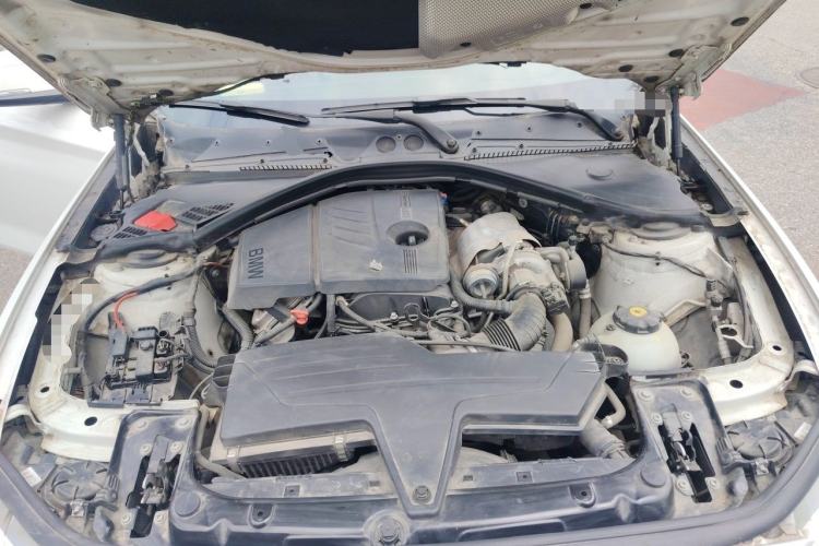 Used BMW 1 Series 2012 118i Sport Edition Engine Bay