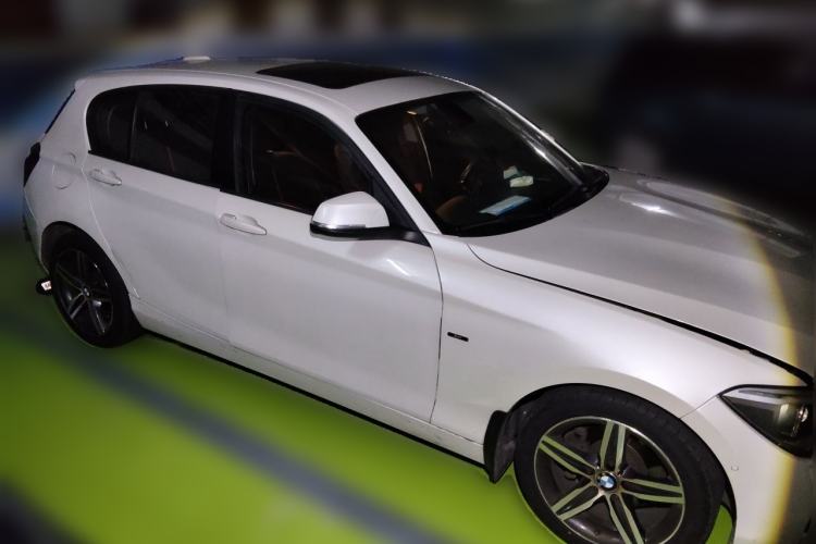 Used BMW 1 Series 2012 118i Leading Model Front Right 45 Deg