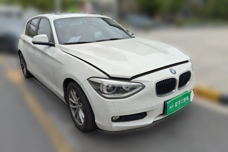 Used BMW 1 Series 2012 118i Leading Model Front Right 45 Deg