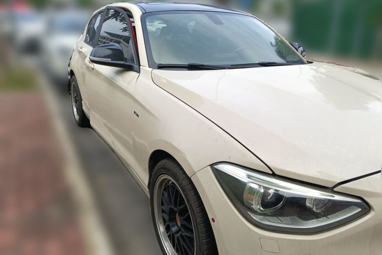 Used BMW 1 Series 2012 118i Sport Edition Front Right 45 Deg