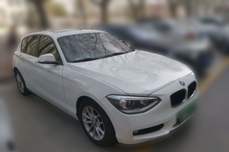 Used BMW 1 Series 2012 118i Leading Model Front Right 45 Deg