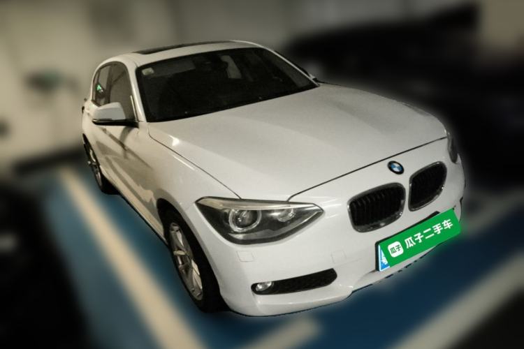 Used BMW 1 Series 2012 118i Leading Model Front Right 45 Deg