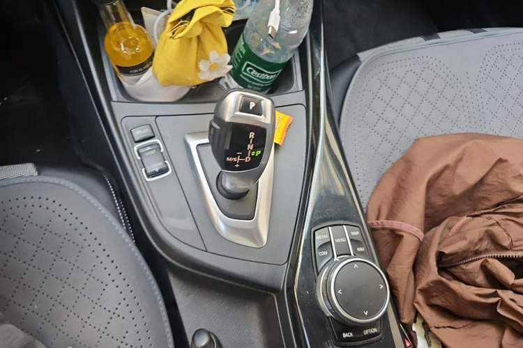 Used BMW 1 Series 2012 116i Urban Edition Gear Lever