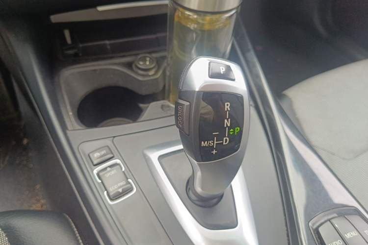 Used BMW 1 Series 2012 116i Urban Edition Gear Lever