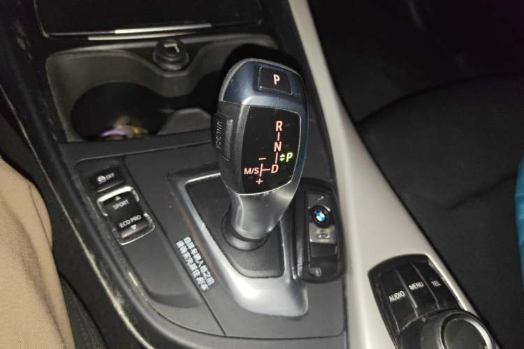 Used BMW 1 Series 2012 118i Leading Model Gear Lever