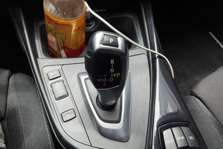 Used BMW 1 Series 2012 118i Sport Edition Gear Lever