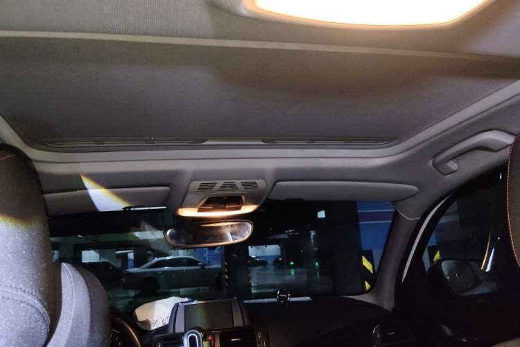 Used BMW 1 Series 2012 118i Leading Model Headliner