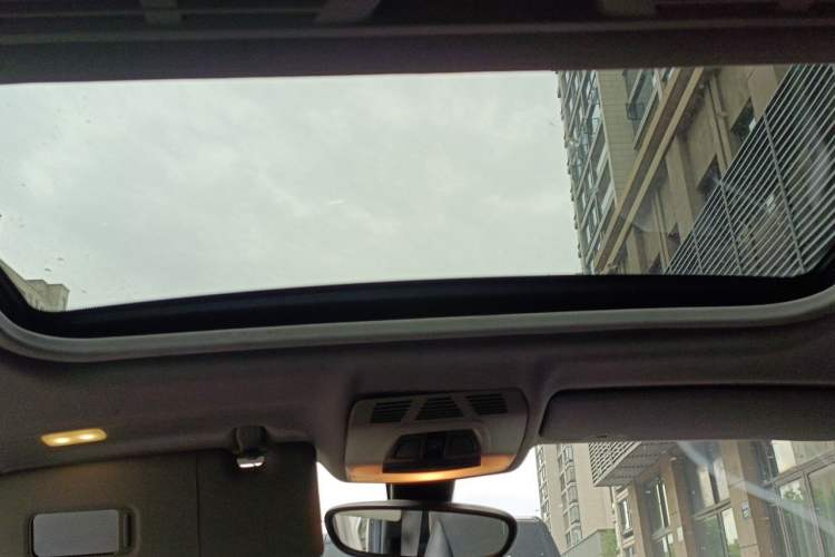 Used BMW 1 Series 2012 116i Leading Model Headliner