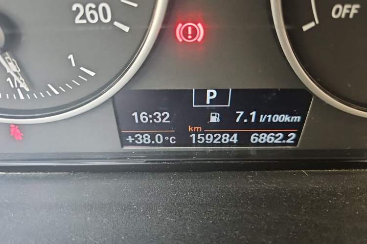 Used BMW 1 Series 2012 116i Urban Edition Odometer Close Up