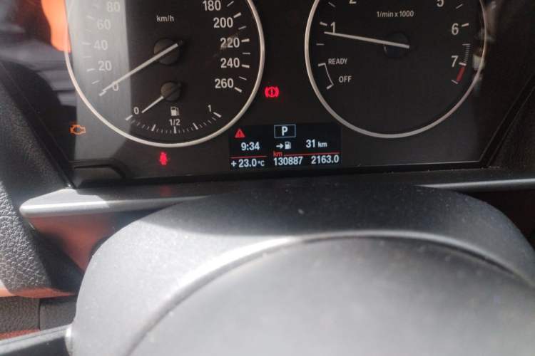 Used BMW 1 Series 2012 116i Leading Model Odometer Close Up