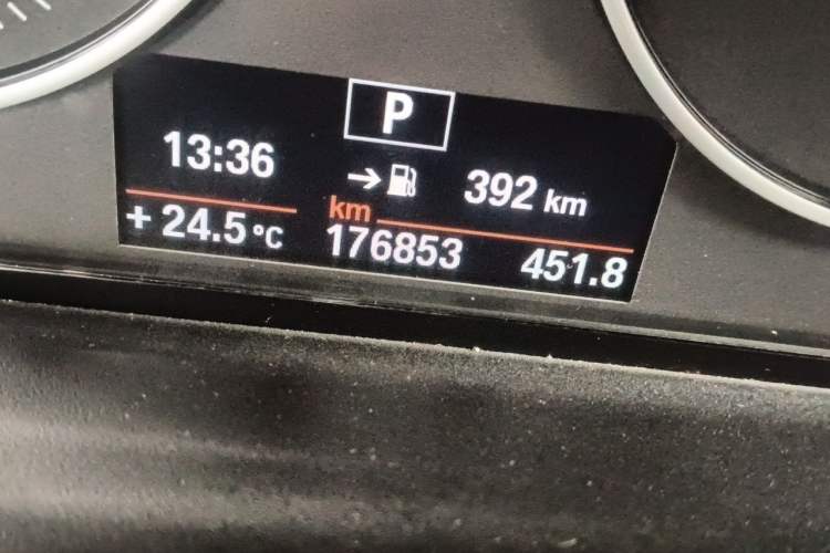 Used BMW 1 Series 2012 116i Leading Model Odometer Close Up