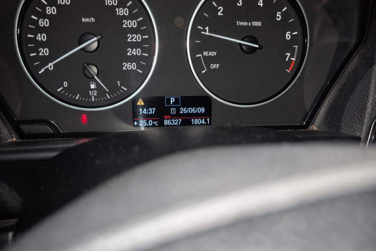 Used BMW 1 Series 2012 116i Urban Edition Odometer Close Up