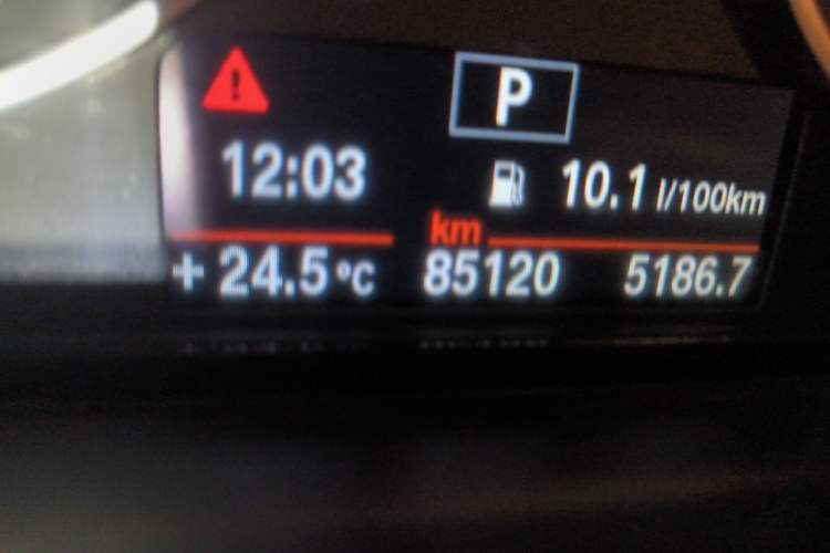 Used BMW 1 Series 2012 116i Leading Model Odometer Close Up