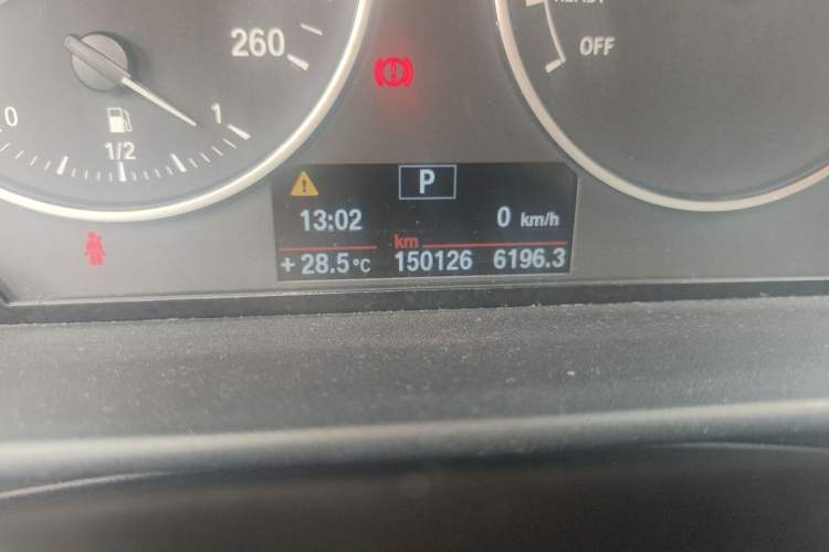 Used BMW 1 Series 2012 116i Urban Edition Odometer Close Up