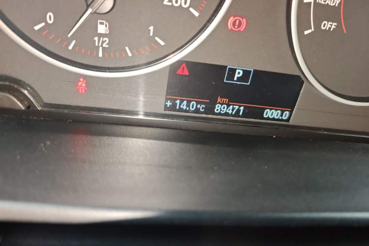 Used BMW 1 Series 2012 118i Sport Edition Odometer Close Up
