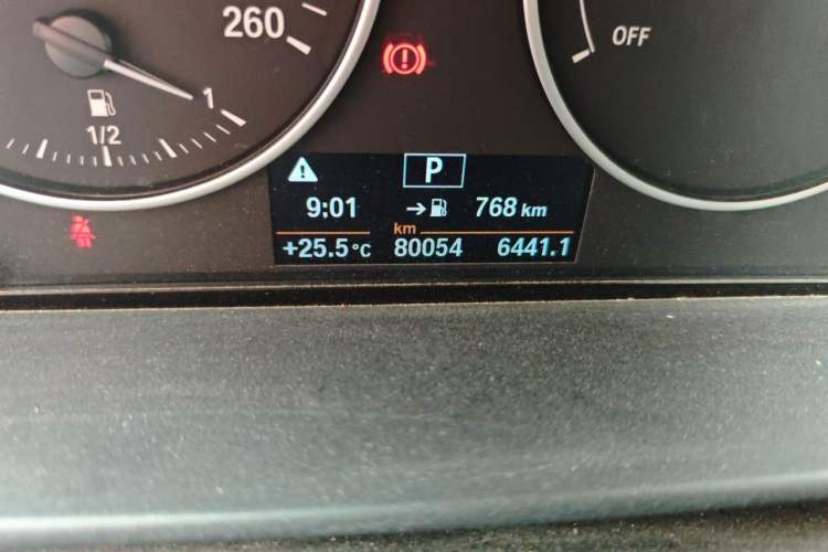 Used BMW 1 Series 2012 116i Urban Edition Odometer Close Up