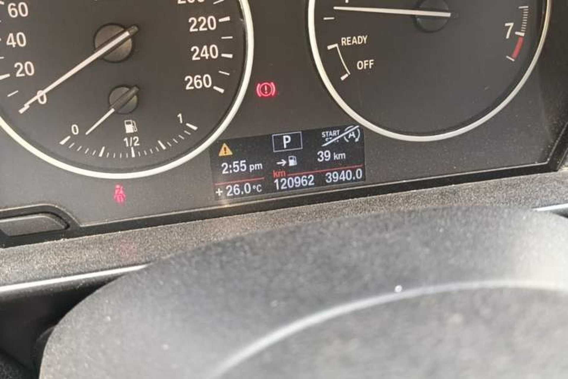 Used BMW 1 Series 2012 116i Leading Model Odometer Close Up